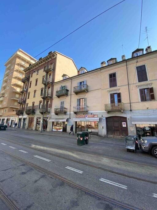 A Due Passi Dal Centro Apartment Turin Exterior photo